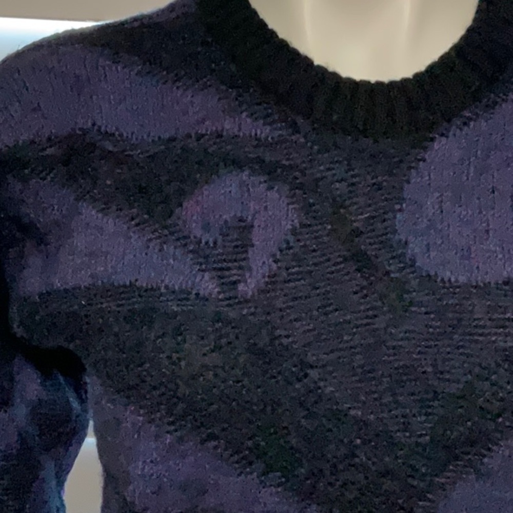 Sweater - Picture 2 of 3